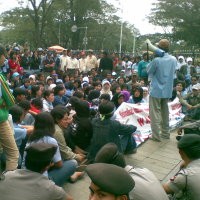 Buruh Tuding Pemerintah Alihkan Isu BBM